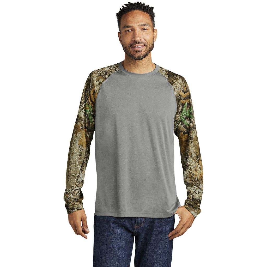 Russell Outdoors Men's Grey Concrete Heather/ Realtree Edge Realtree Colorblock Performance Long Sleeve Tee